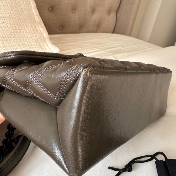 medium size ( off brownish color way) - Picture 6 of 10